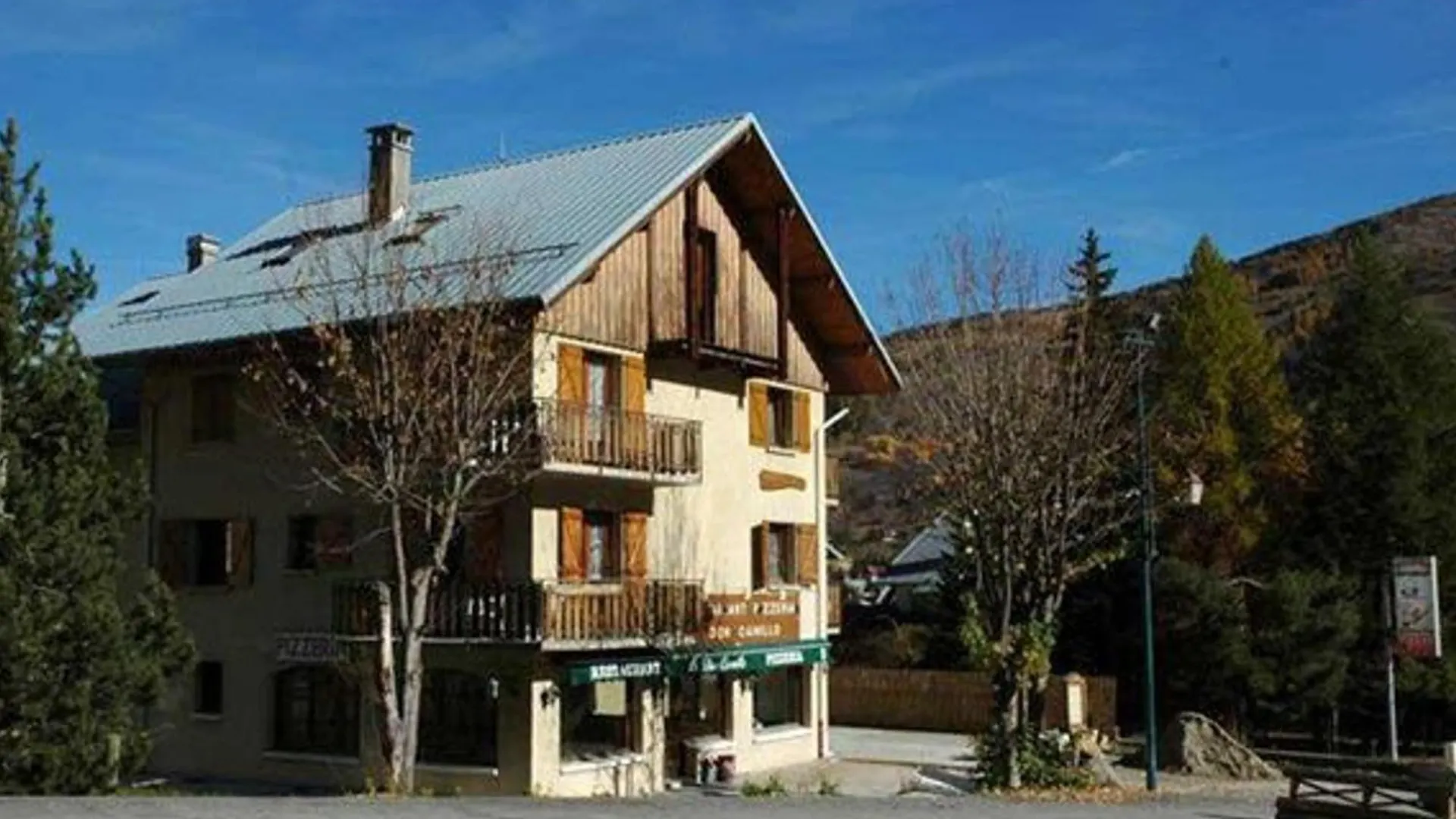 Charmant 3 Pieces Pour 6, Balcon Expose Sud, Au Coeur De Valloire - Fr-1-263-77 France